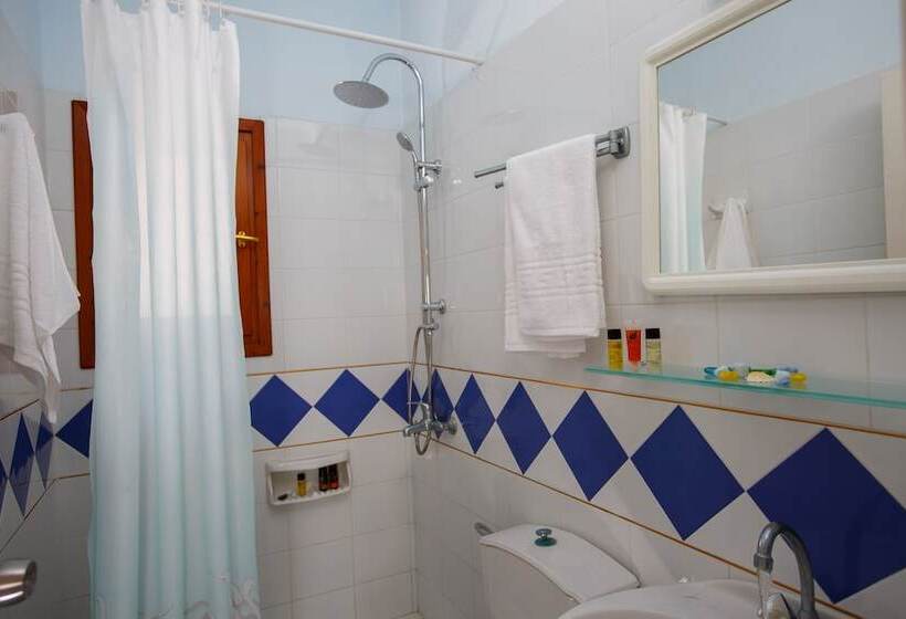 Romantica Hotel Apartments