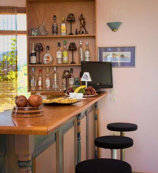 Romantica Hotel Apartments