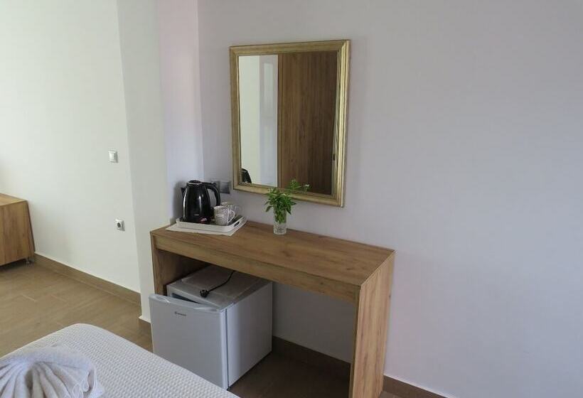 Sunshine Hotel Lardos