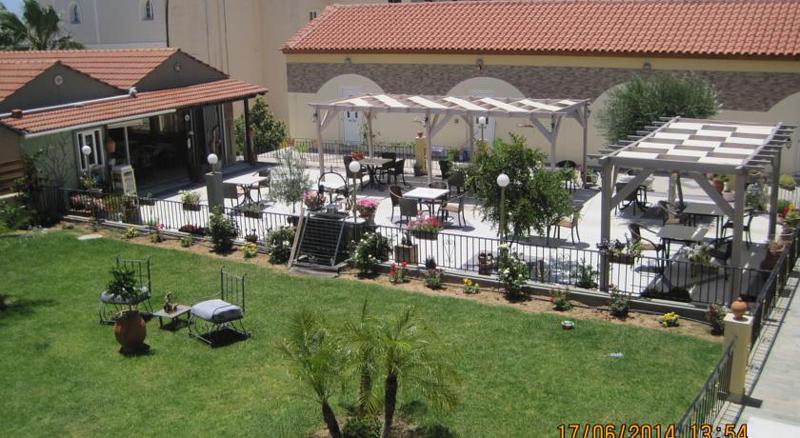 Sunshine Hotel Lardos