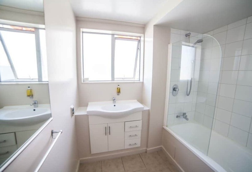 City Central Motel Apartments