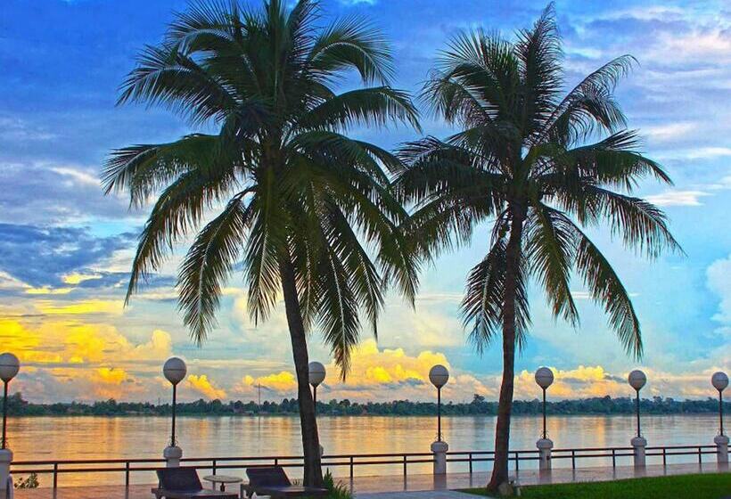 Fortune River View Hotel Nakhon Phanom