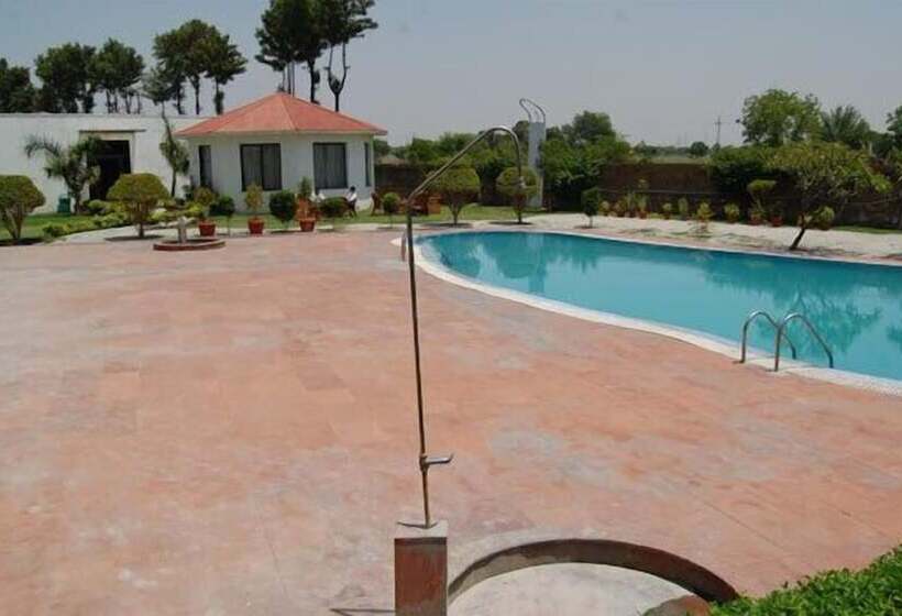 Hotel Aravali Resorts