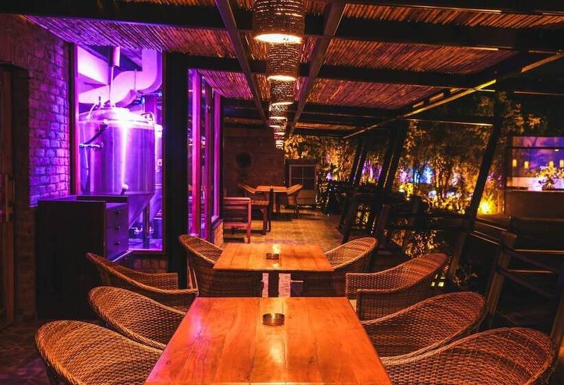 Hotel Aravali Resorts