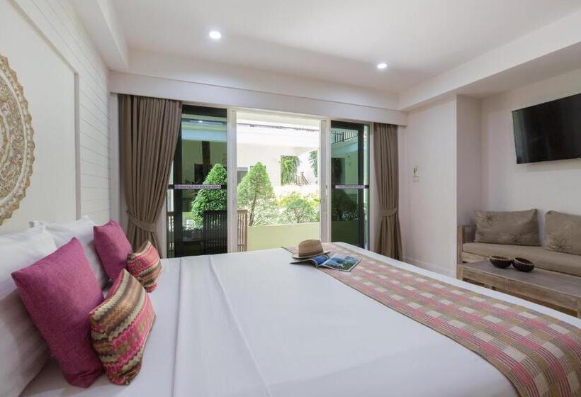 فندق Arkbar Beach Club