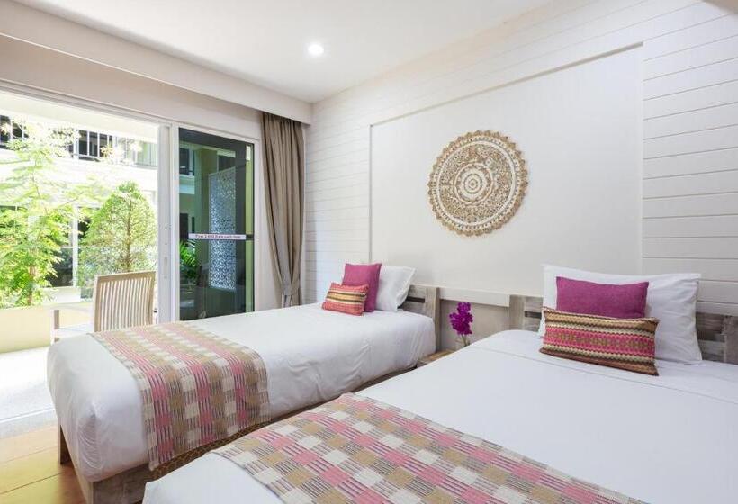 فندق Arkbar Beach Club