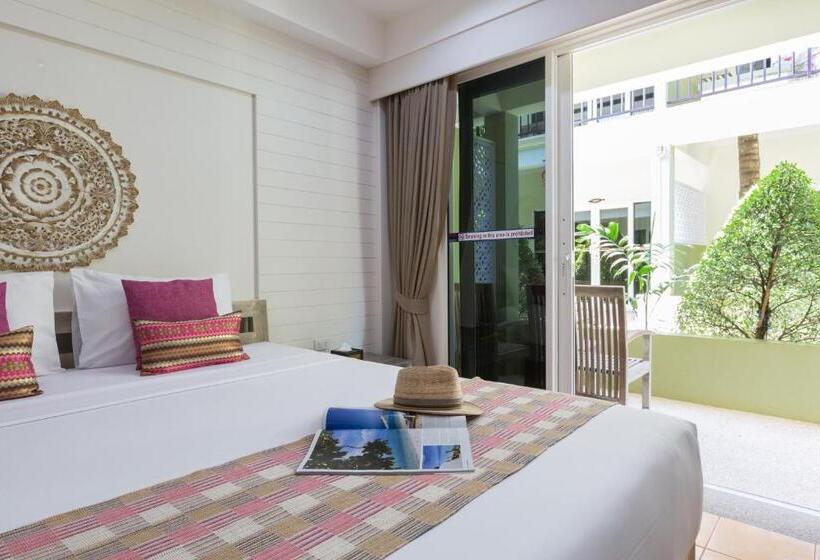 فندق Arkbar Beach Club