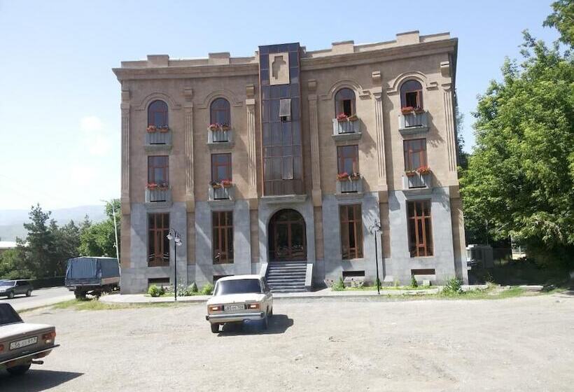 هتل Arpa