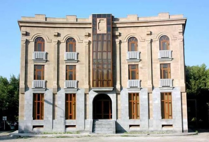 هتل Arpa