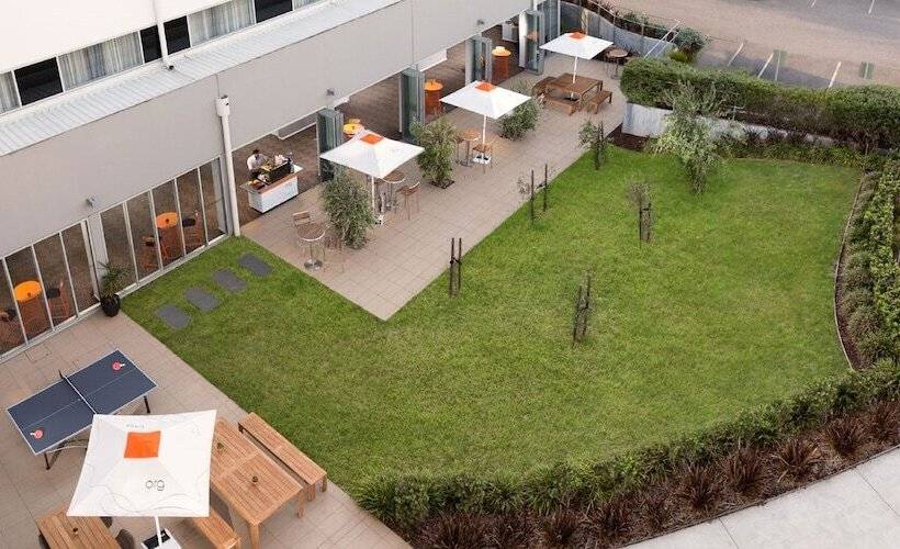 فندق Atura Dandenong