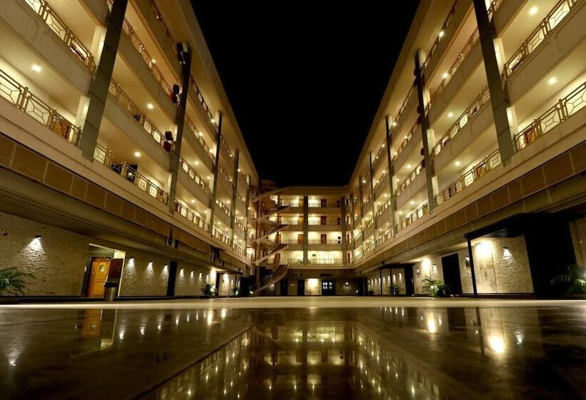 호텔 Aurangabad Gymkhana Club