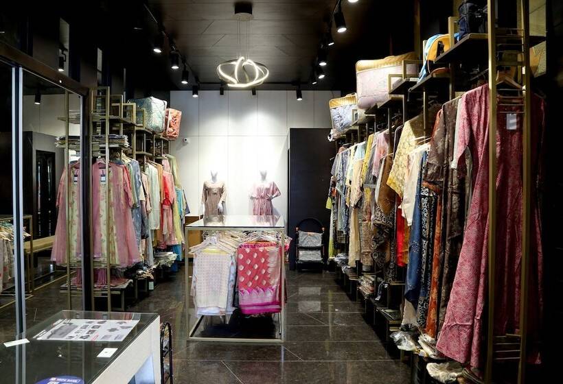 호텔 Aurangabad Gymkhana Club