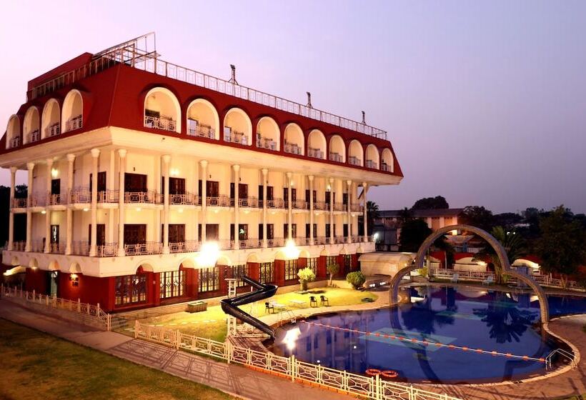 호텔 Aurangabad Gymkhana Club