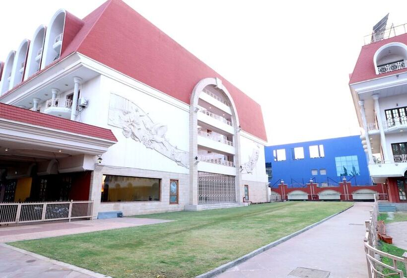 호텔 Aurangabad Gymkhana Club