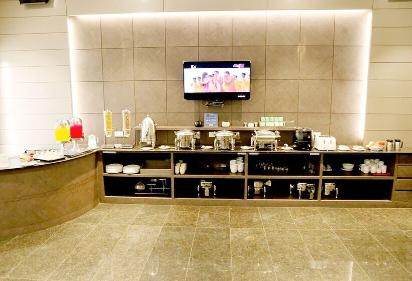 호텔 Aurangabad Gymkhana Club