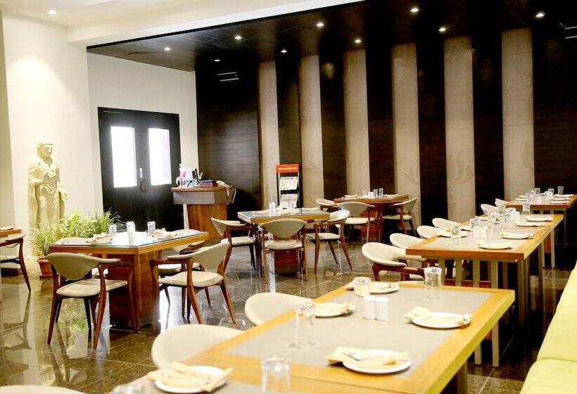 호텔 Aurangabad Gymkhana Club