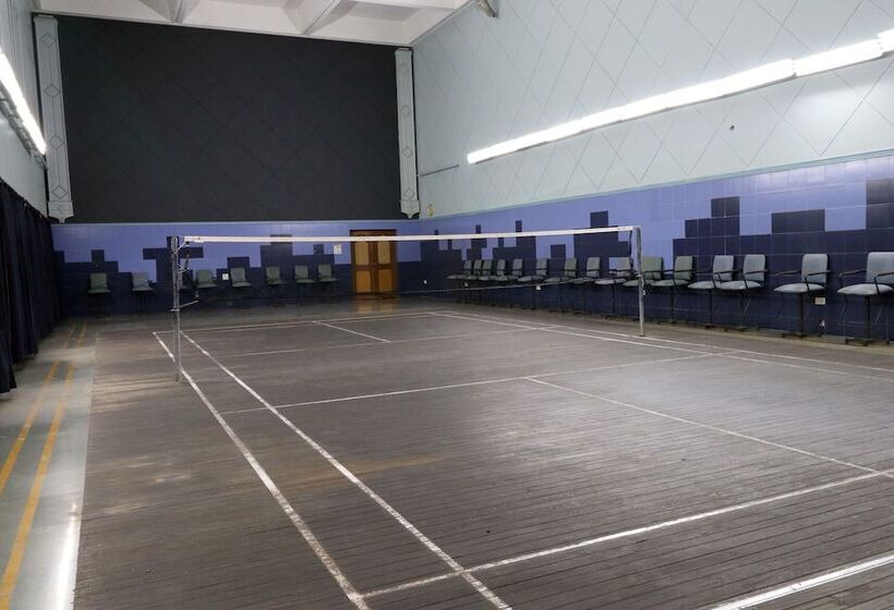 호텔 Aurangabad Gymkhana Club