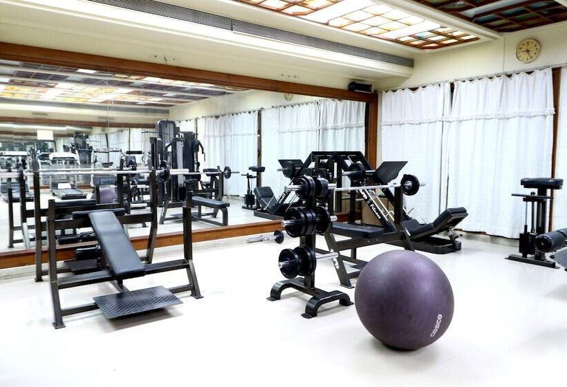 호텔 Aurangabad Gymkhana Club