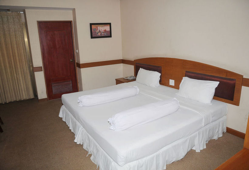 ホテル Ayutthaya Thenee