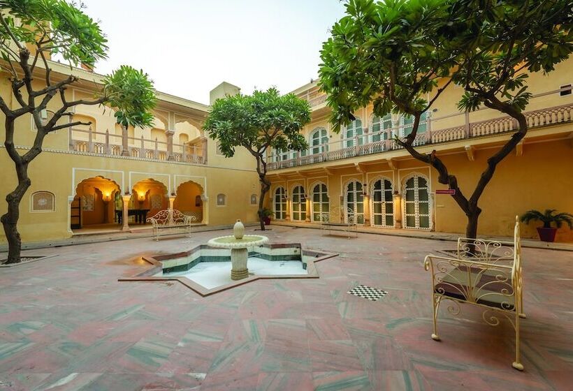 ホテル Chomu Palace, Jaipur