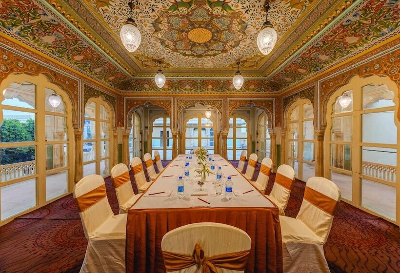 ホテル Chomu Palace, Jaipur