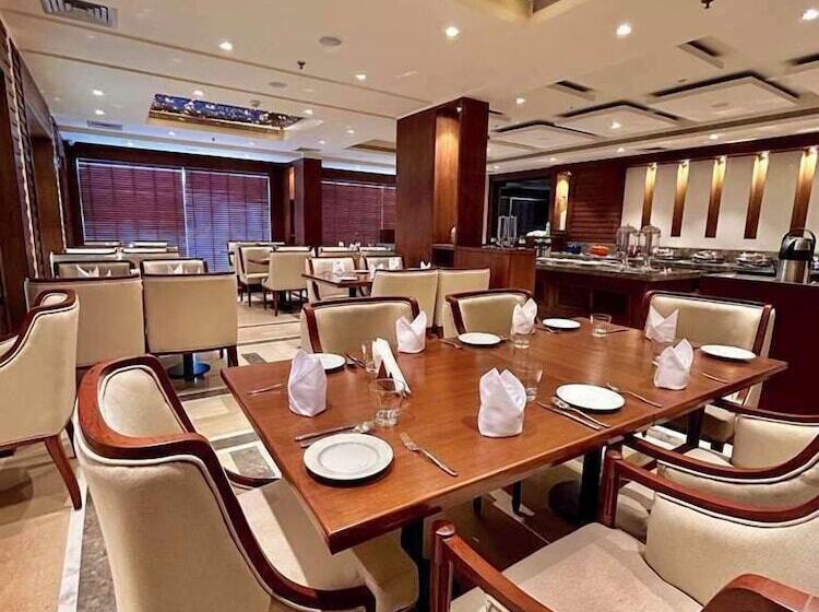 ホテル Best Western Plus Amritsar