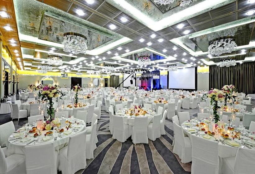 Отель Crowne Plaza Bursa Convention Center & Thermal Spa, An Ihg