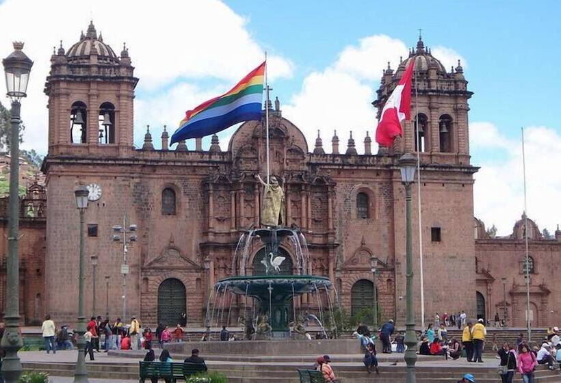 فندق Cusco Plaza Saphi