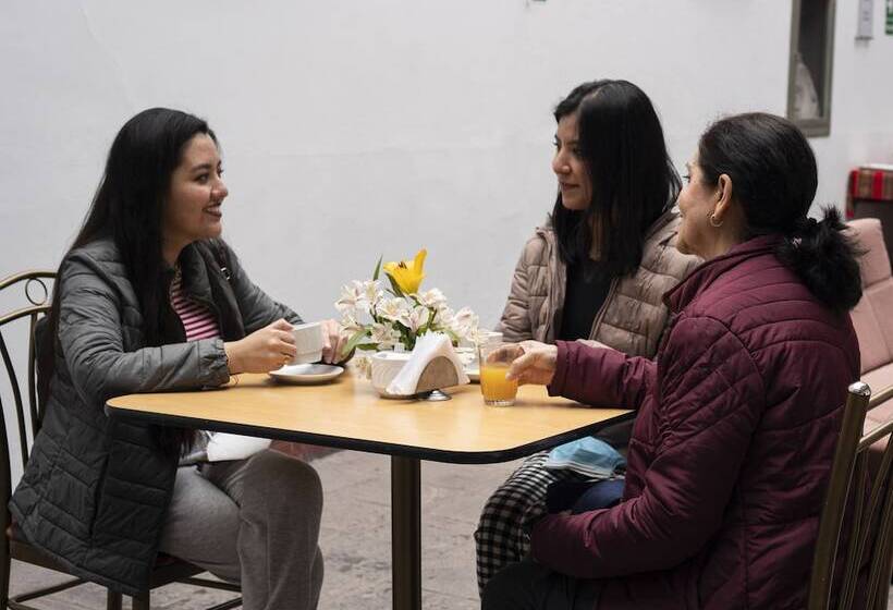 فندق Cusco Plaza Saphi