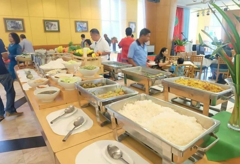 Отель Diamond Plaza