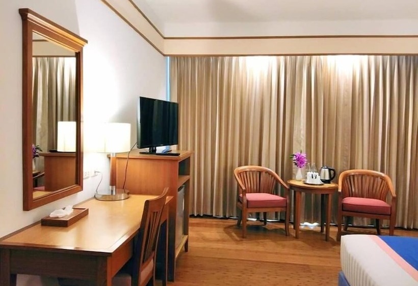 Отель Diamond Plaza