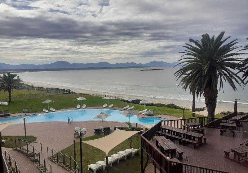 Diaz Hotel And Resort