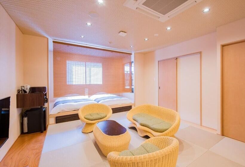 Hotel Dogo Onsen Yachiyo 道後温泉八千代