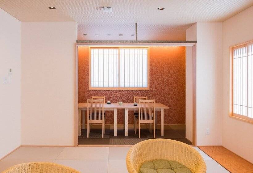 Hotel Dogo Onsen Yachiyo 道後温泉八千代