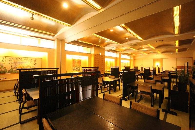 Hotel Dogo Onsen Yachiyo 道後温泉八千代