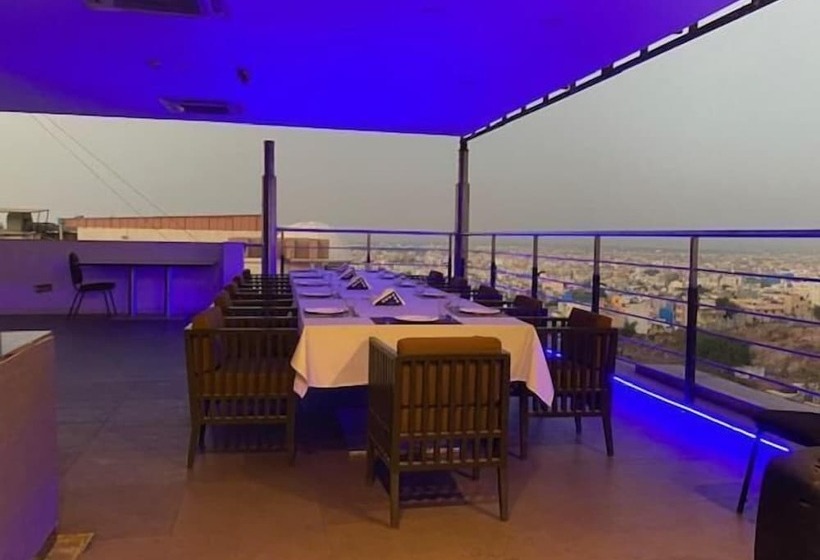 ホテル Ebony Boutique