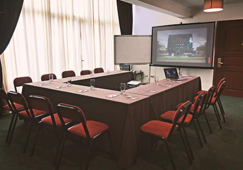 El Polo Apart Hotel & Suites