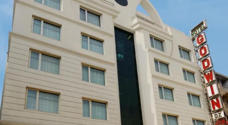 ホテル Godwin Deluxe  Near New Delhi Railway Station   Paharganj