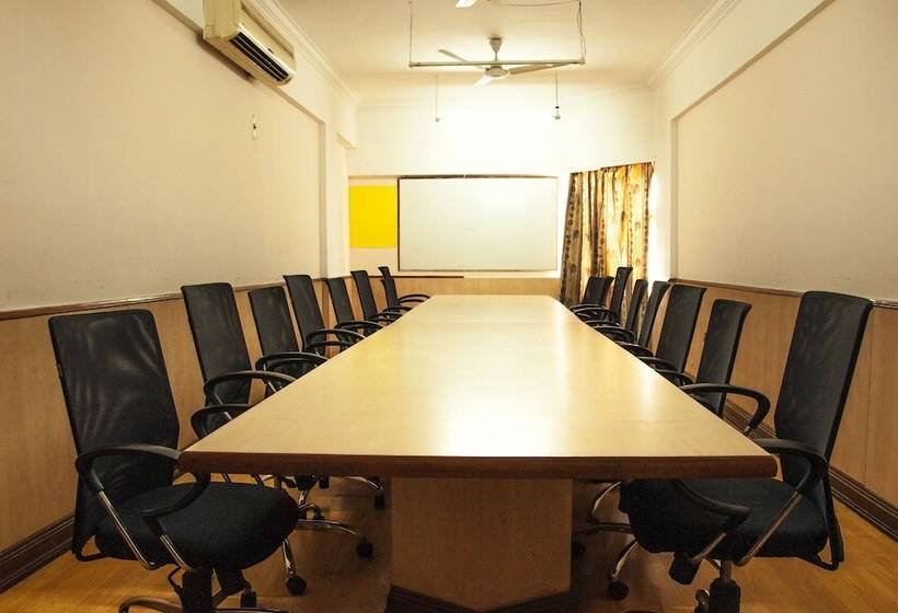 ホテル Gwalior Regency