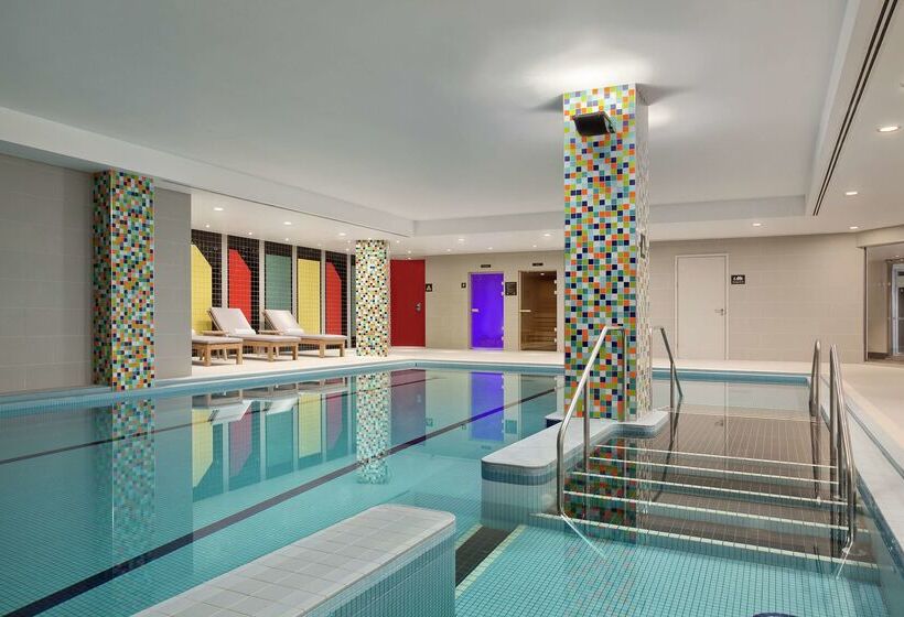 هتل Hilton London Wembley