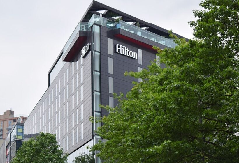 Отель Hilton London Wembley
