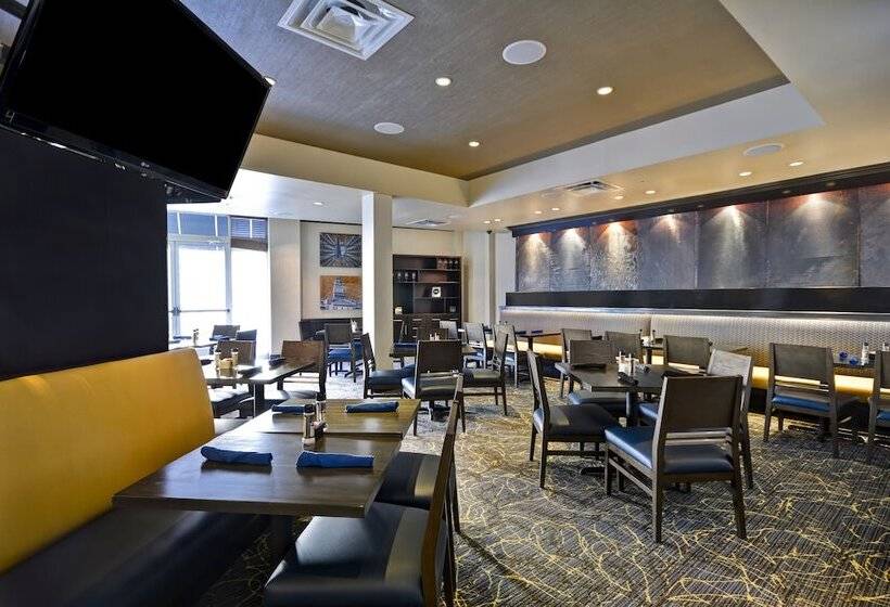 호텔 Holiday Inn Detroit Metro Airport, An Ihg