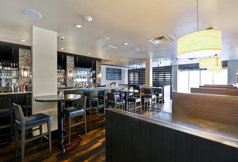 호텔 Holiday Inn Detroit Metro Airport, An Ihg