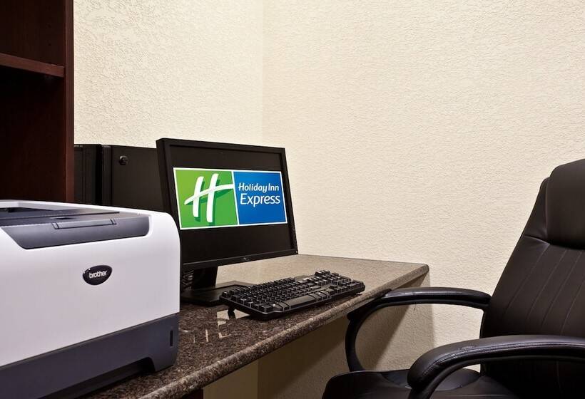 هتل Holiday Inn Express & Suites Chicago West O Hare Arpt Area , An Ihg