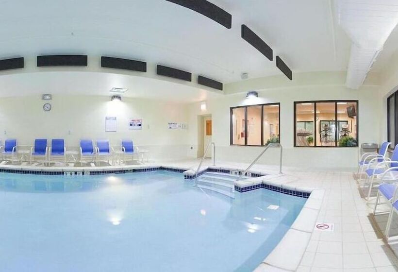 هتل Holiday Inn Express & Suites Chicago West O Hare Arpt Area , An Ihg