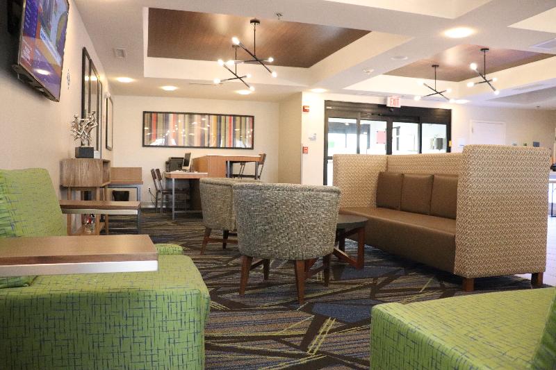 Holiday Inn Express Hotel & Suites Crawfordsville By Ihg