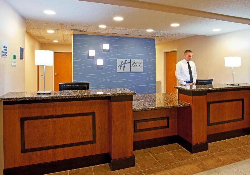 Holiday Inn Express Hotel & Suites East Lansing, An Ihg