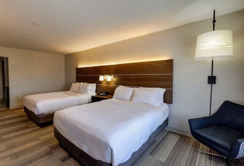 Holiday Inn Express Hotel & Suites Shelbyville, An Ihg