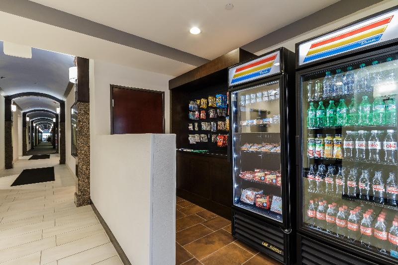 هتل Holiday Inn Express  & Suites South Bend Notre Dame Univ