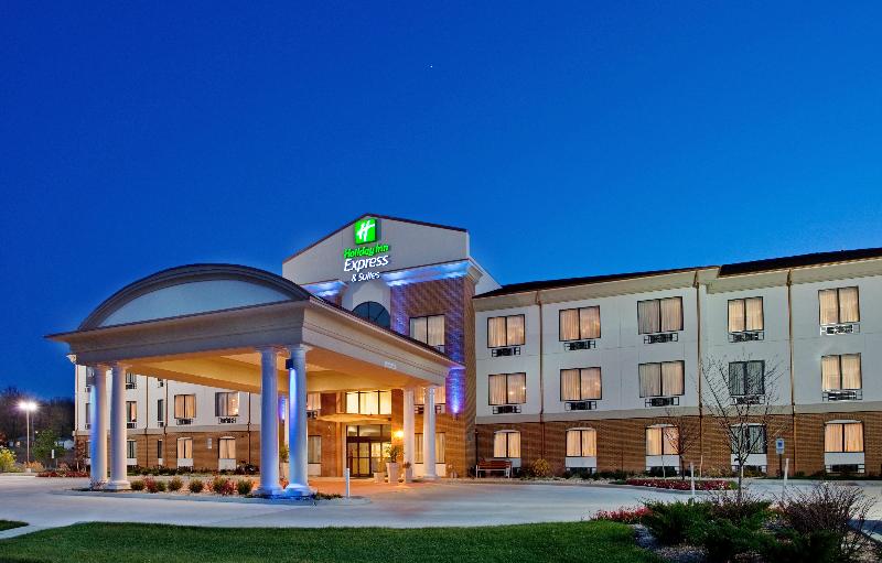 Holiday Inn Express Hotel & Suites St. Charles, An Ihg